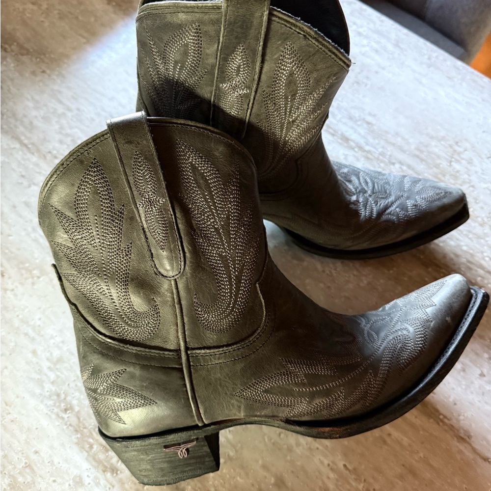 Lane Boots Lexington Booties Western Cowboy Boots - Size 9 - Charcoal Grey